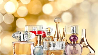 Ovih je 15 mirisa obilježilo godinu: Vodič kroz najbolje parfeme 2025.