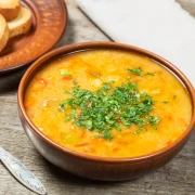 Pet detoks juha koje vraćaju energiju i čiste tijelo nakon blagdana