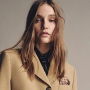 Ne propustite: Najbolji sakoi sa sniženja u Zari koji će upotpuniti va&scaron; stil