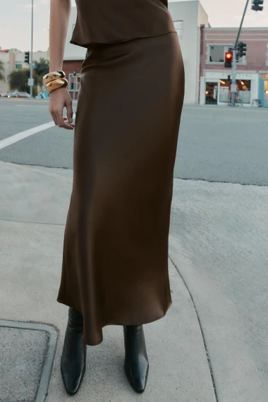 Tople i efektne: Zara ima cool suknje koje se lako uklapaju u svaki zimski outfit