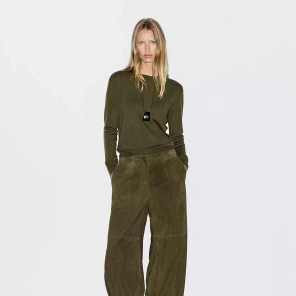 Od maslinaste do pistacija zelene: Komadi sa sniženja koji osvježavaju garderobu