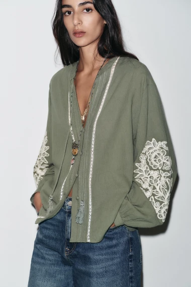 Od maslinaste do pistacija zelene: Komadi sa sniženja koji osvježavaju garderobu