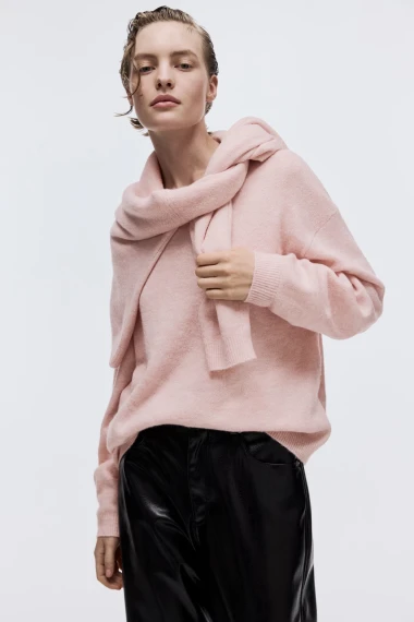 Nova H&amp;M kolekcija donosi boju koja će razbiti zimsku sivilo &ndash; i svi je žele nositi