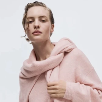 Nova H&amp;M kolekcija donosi boju koja će razbiti zimsku sivilo &ndash; i svi je žele nositi