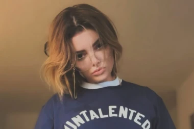 Modna kameleonka: Ella Dvornik podsjetila kako je izgledala prije 10 godina