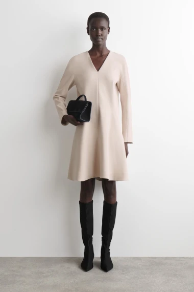 Zimske haljine za ured: Elegantni modeli koje nosimo i u najhladnijim danima