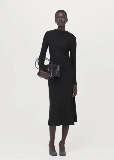 Zimske haljine za ured: Elegantni modeli koje nosimo i u najhladnijim danima