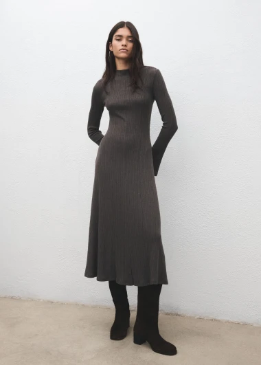 Zimske haljine za ured: Elegantni modeli koje nosimo i u najhladnijim danima