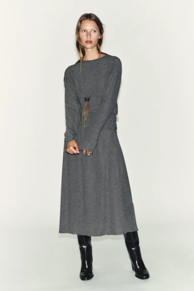 Zimske haljine za ured: Elegantni modeli koje nosimo i u najhladnijim danima