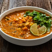 Varivo od leće kakvo jo&scaron; niste probali: Tri brza recepta i savjeti za savr&scaron;en okus