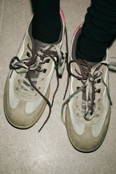 Jo&scaron; nije kasno: Ovo su Zara komadi sa sniženja koje se isplati uloviti