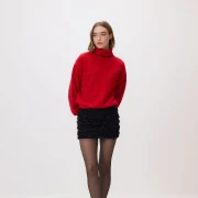 Kako osvježiti garderobu uz minimalan budžet: Top komadi sa sniženja do 20 eura