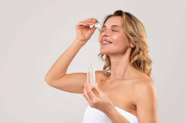 Vitaminski serumi za lice: C, E ili B3, &scaron;to va&scaron;oj koži doista treba?