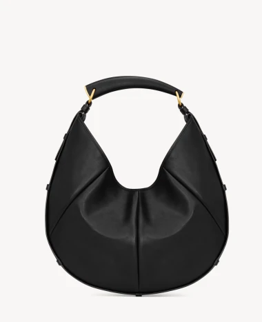 Od Prada Pouch do Valentino Garavani: Ove luksuzne torbe nosit će se 2026.