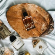 Od toplih nota do neočekivanih akorda: Parfemski trendovi za 2026. godinu