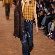 Jedan kroj izlazi iz mode: Ovo su trendi modeli traperica za 2026. godinu