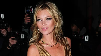 Kate Moss slavi 52. rođendan: Modna ikona koja prkosi vremenu - ovo su njena najbolja izdanja kroz godine