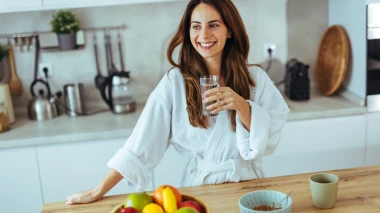 Stručnjak otkriva ključnu jutarnju naviku uz koju ćete se osjećati mlađe i energičnije