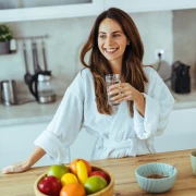 Stručnjak otkriva ključnu jutarnju naviku uz koju ćete se osjećati mlađe i energičnije