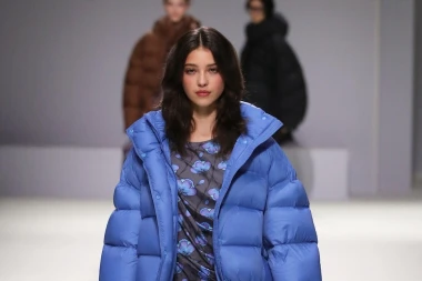 Pet in, pet out: Evo koje ćemo boje nositi u 2026, a koje ostavljamo u pro&scaron;losti