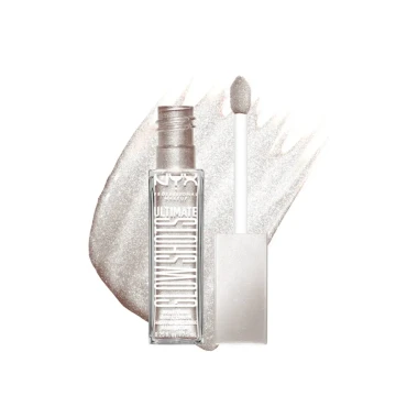 Srebrni kapci, metalik usne i futuristički sjaj: Makeup trend koji obilježava godinu