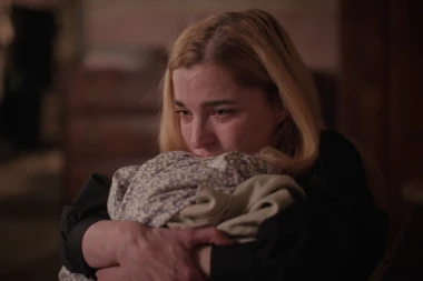 &Scaron;okantna prevara u 'Divljim pčelama' izazvala burne reakcije: Čitateljice podijeljene - bi li oprostile prevaru?