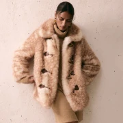 Bunde na sniženju: Najchic zimski komad koji se sada isplati kupiti