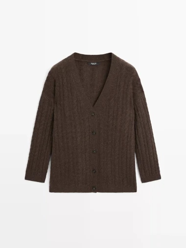 Savr&scaron;eni pleteni komadi sa sniženja koje ćemo nositi godinama