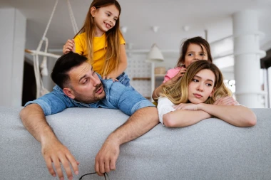 Nova istraživanja otkivaju: Mu&scaron;karci ili djeca - tko ženama uzrokuje vi&scaron;e stresa?