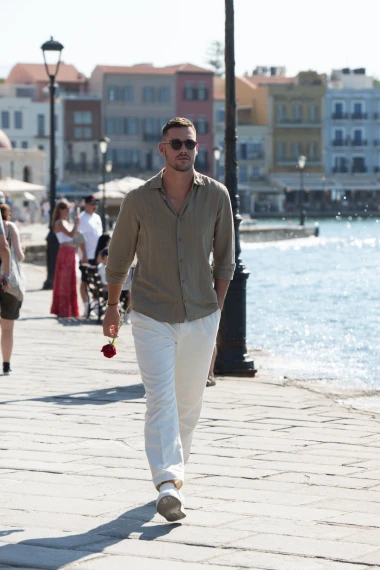 Ljubav pod kretskim suncem: Peta sezona 'Gospodina Savr&scaron;enog' poslije ponoći na platformi Voyo!