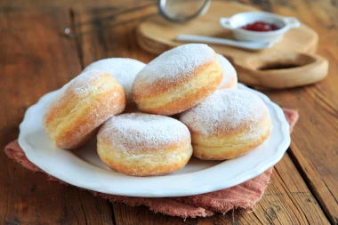 Bakini savjeti za najbolje domaće krafne: Evo kako će biti mekane, tople i neodoljive