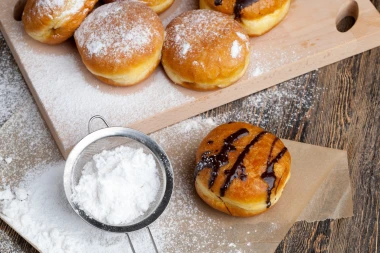 Tajna savr&scaron;enih krafni: Znamo trik za bijeli prsten kakav postižu samo iskusne domaćice