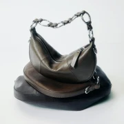 10 savr&scaron;enih: Izdvajamo najljep&scaron;e torbe iz nove Massimo Dutti kolekcije