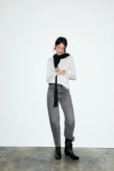 Elegantnije od crnih: Ova boja traperica obilježit će novu sezonu