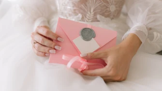 Koliko vjenčana kuma treba staviti novca u kuvertu? Odgovori na&scaron;ih čitateljica su zanimljivi