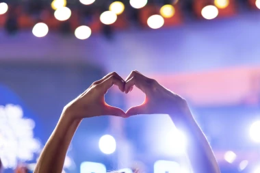 Koncerti za Valentinovo 2026.: U Areni folk spektakl, a za sve rokere tu je Antivalentinovo