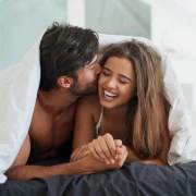 Vođenje ljubavi ujutro dobro je za zdravlje: Najbolje poze za lijena jutra