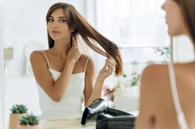 Ne, zubna pasta ne liječi pri&scaron;tiće: Beauty mitovi u koje treba&scaron; prestati vjerovati