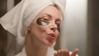 Muče vas tamni kolutovi oko očiju? Evo &scaron;to stvarno djeluje, a &scaron;to je samo marketin&scaron;ki trik