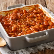 Zapečeni grah: Pet recepata za klasik koji grije du&scaron;u i tijelo