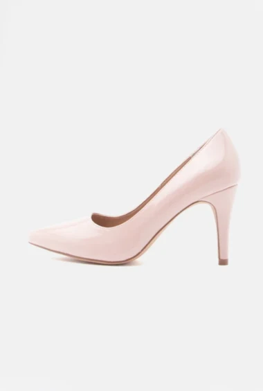 Kupi ih sada, nosi kasnije: Salonke na sniženju najpametnija su modna investicija godine