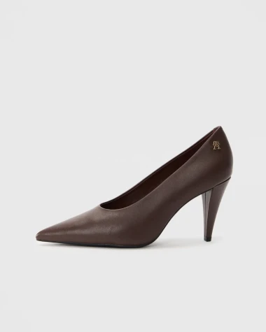 Kupi ih sada, nosi kasnije: Salonke na sniženju najpametnija su modna investicija godine