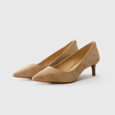 Kupi ih sada, nosi kasnije: Salonke na sniženju najpametnija su modna investicija godine