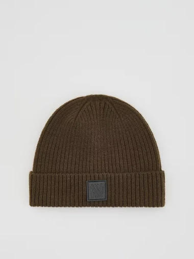 Mudra kupnja: Mu&scaron;ki komadi sa sniženja koji mogu biti savr&scaron;en poklon za Valentinovo