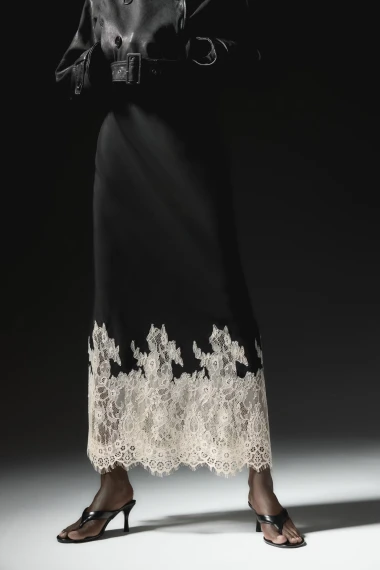 Proljetni trend koji osvaja modne kolekcije: Najljep&scaron;i komadi s čipkom