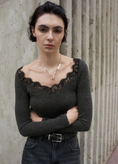 Proljetni trend koji osvaja modne kolekcije: Najljep&scaron;i komadi s čipkom