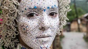 Tradicija koja umire: Na Kosovu mladenke prije vjenčanja prolaze neobičan ritual