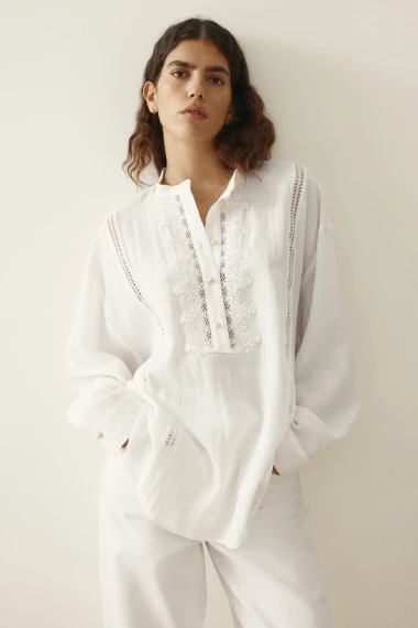 Romantične bijele bluze obilježit će proljeće: Izdvajamo najljep&scaron;e modele