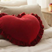 Dom u znaku ljubavi: Popularni brendovi donose kolekcije inspirirane Valentinovom