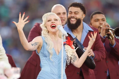 &Scaron;to je 'Ozempic face'? Svi govore o ispijenom licu Lady Gage na Super Bowlu